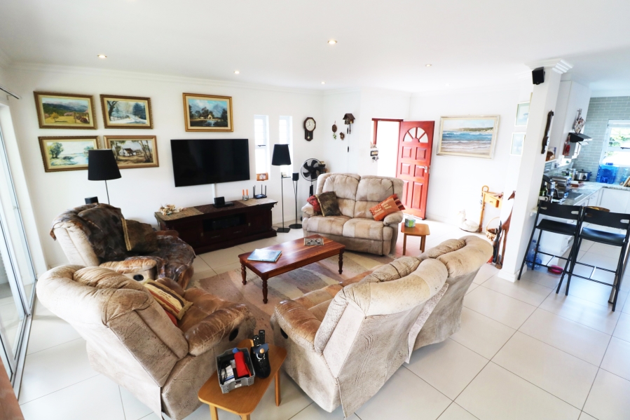 3 Bedroom Property for Sale in Beacon Bay Eastern Cape